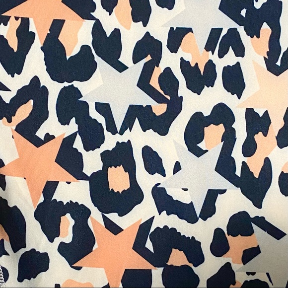 Wildfox Bellatrix Sports Bra in Starry Cheetah NWT - Picture 6 of 6